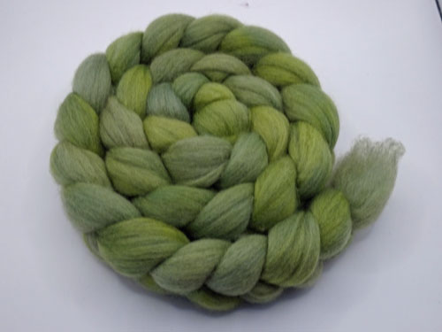 Wirreanda Polwarth Tops Semi Solid No 109-